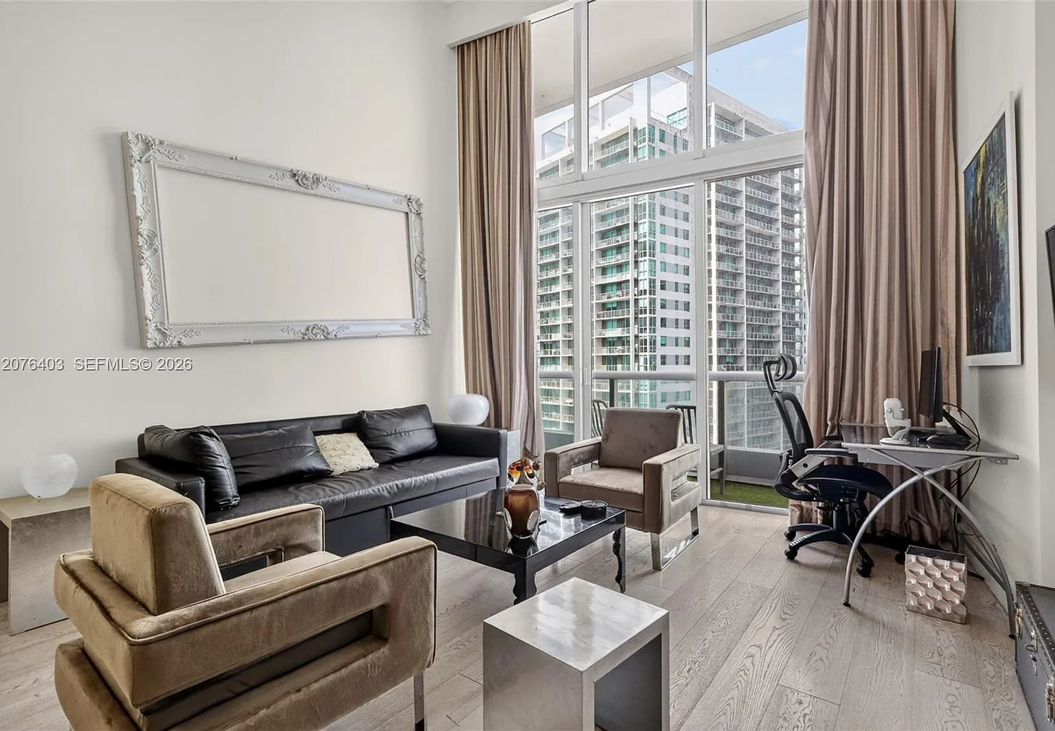 Icon Brickell Condo No 3 — Photo 1