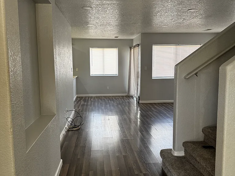 10927 Habanero Way SE — Photo 4