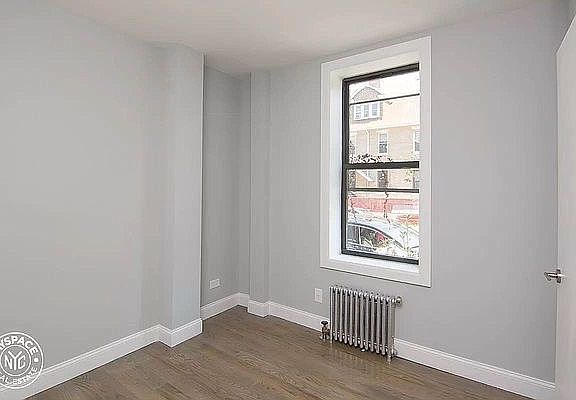 3rd image of 310 E 25th St APT 1C