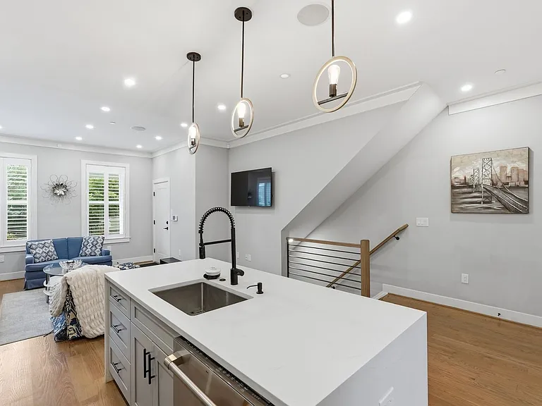 1343 Otis Pl NW #1 — Photo 8