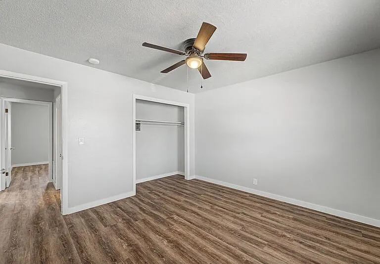 1305 W New Hope Rd #A — Photo 11