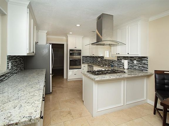 4th image of 9707 Kindletree Dr