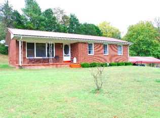1177 Wet Mill Creek Rd, Celina, TN 38551