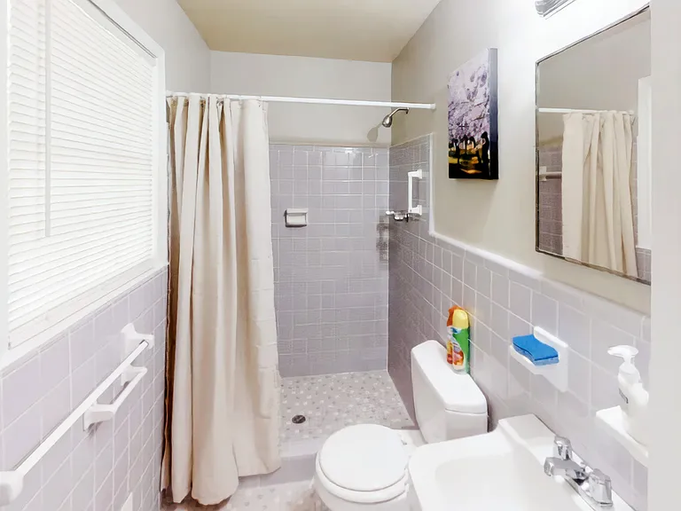 Bromack Dr SE — Photo 3