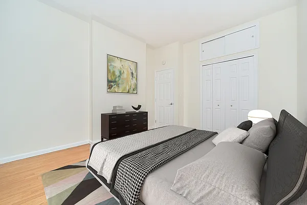 Rented by Living New York | media 9