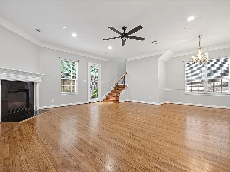 10134 Holly Chase Dr — Photo 6