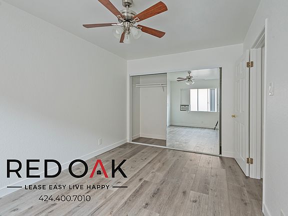 3rd image of 4069 Oakwood Ave #16