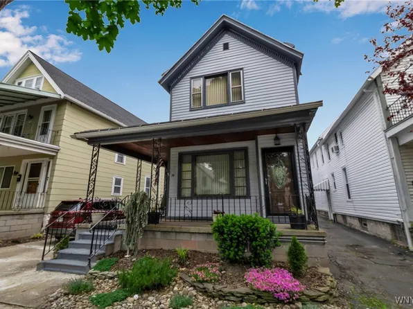 74 16th St, Buffalo, NY 14213