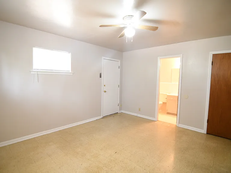 2802 W Ave N, Temple — Photo 9