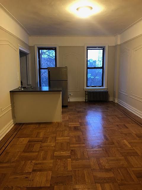 1st image of 4309 43rd St APT 4C