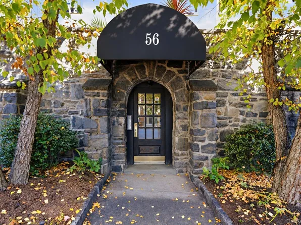 56 Pondfield Road W #2A, Bronxville, NY 10708