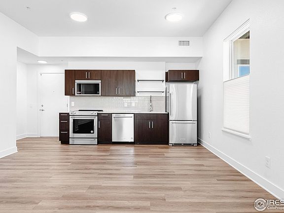 4th image of 1707 Walnut St #207