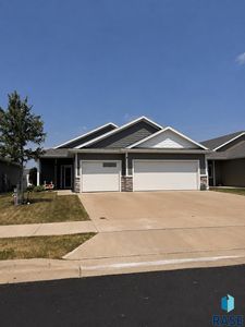 7000 W Belgrave Trl, Sioux Falls, SD, 57106