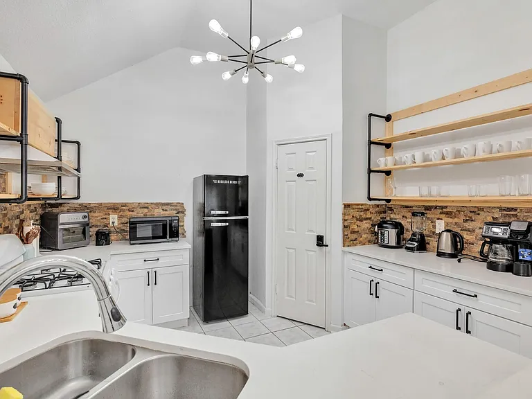 8222 Viny Ridge Dr — Photo 11