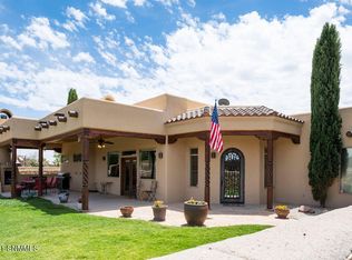 5549 Redfox Rd, Las Cruces, NM 88007