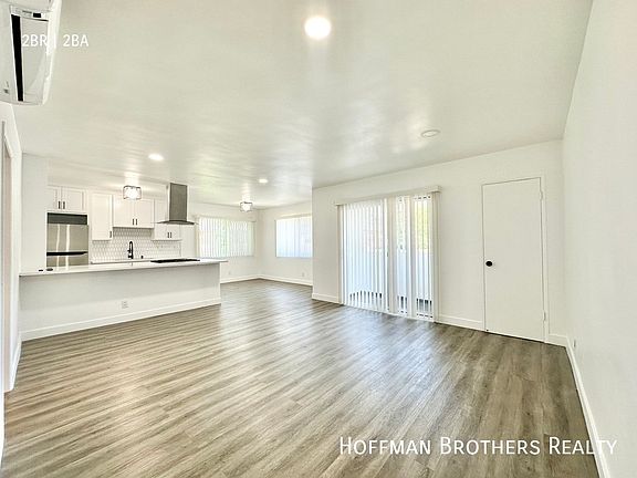 5th image of 1237 N Ogden Dr #7