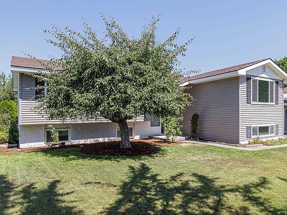 3rd image of 14023 E Desmet Ave