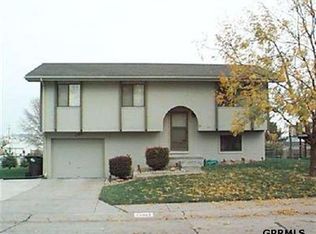 13811 S Greenfield Rd, Omaha, NE 68138