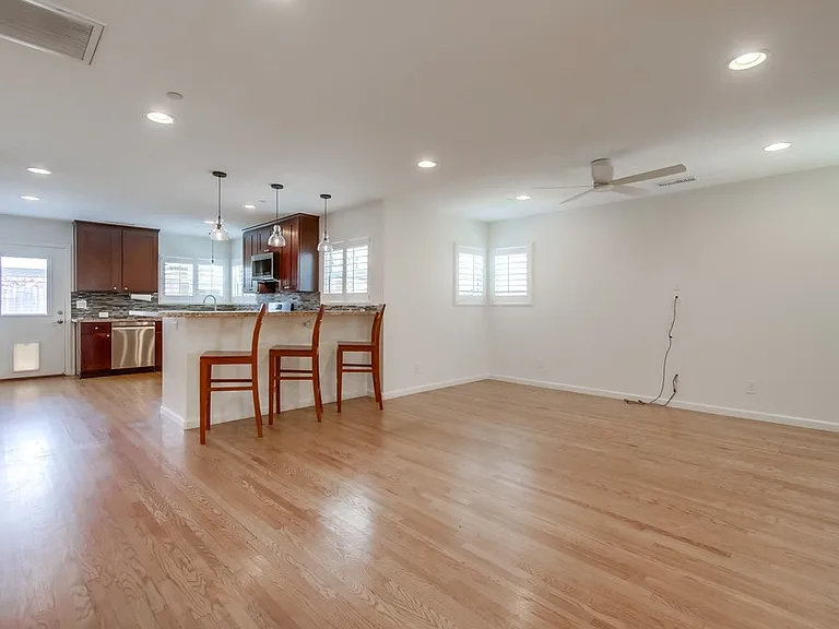 4747 Rolando Blvd — Photo 15