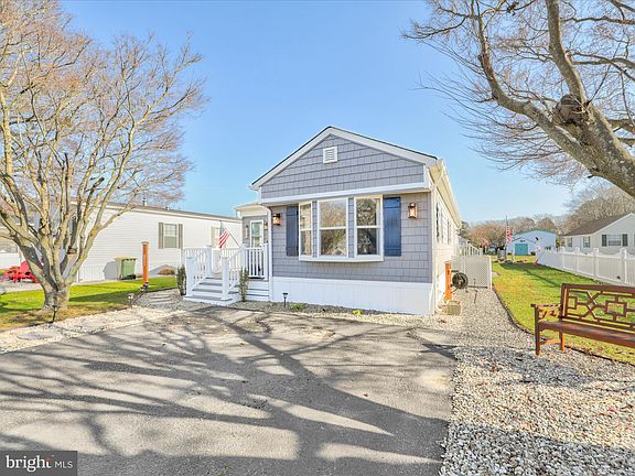 2nd image of 23733 Driftwood Ln