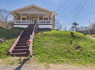 901 E Myles Ave, Pennsboro, WV 26415