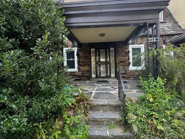 166 Stoneway Ln, Bala Cynwyd, PA 19004