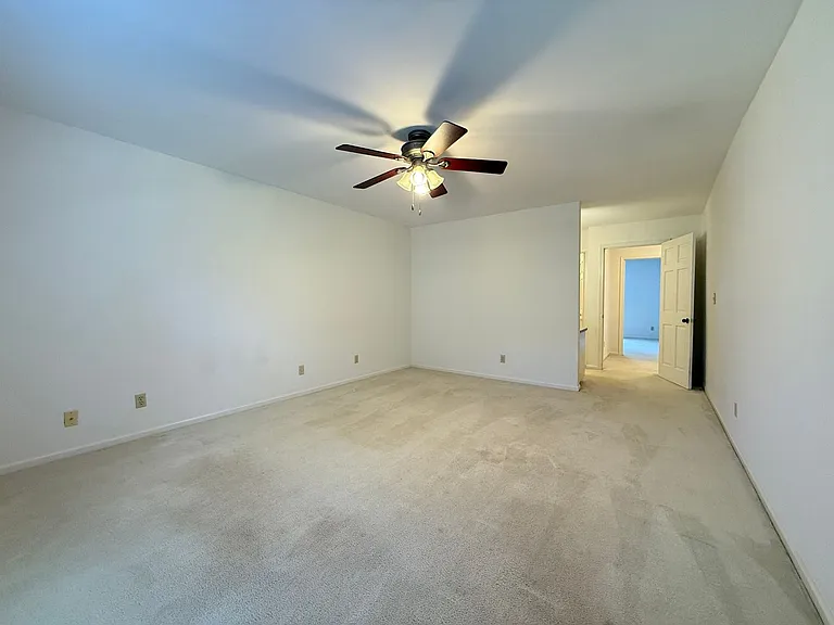 2711 Reynolda Rd #2D — Photo 8