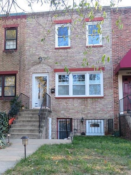 1st image of 1219 Potomac Ave SE