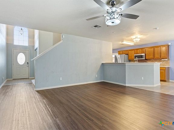 4th image of 2304 Riley Dr