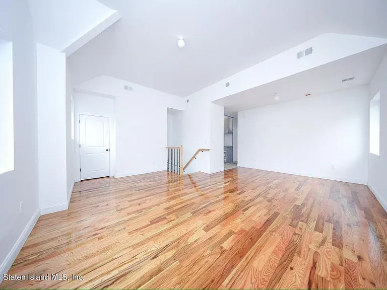 136 Beach St #2 — Photo 6