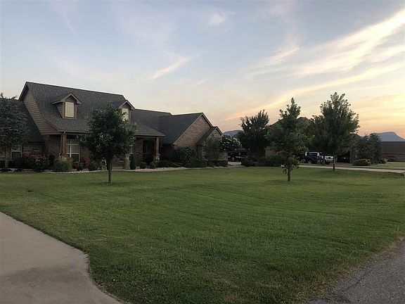 4th image of 1129 Mount Marcy Dr