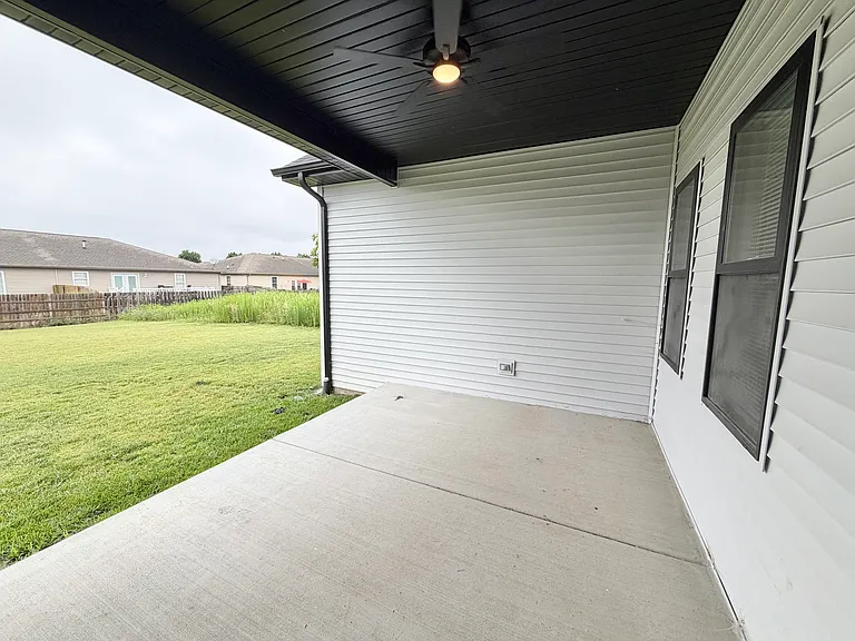 4101 Westgate Dr — Photo 26