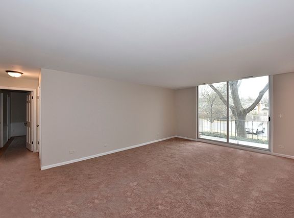 2nd image of 1350 N Western Ave APT 105
