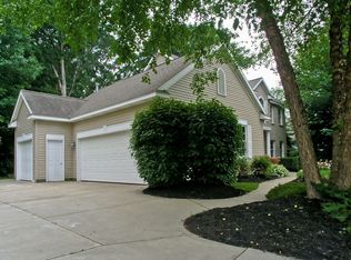 4586 Hidden Ridge Dr, Hudsonville, MI 49426