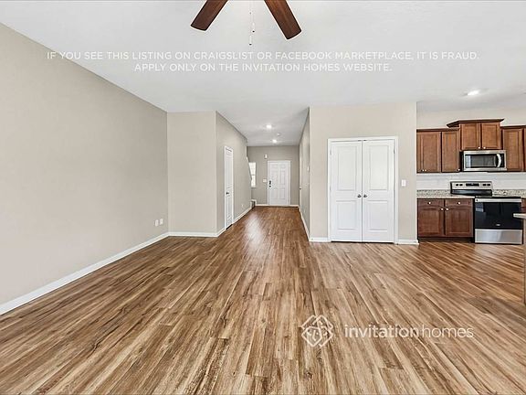 4th image of 407 Vermeer Ct