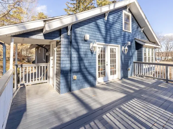 2 Mystic St, Worcester, MA 01607