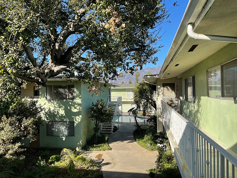 Carousel Apartments: Modern Living in the Heart of the Arcadia — Photo 5