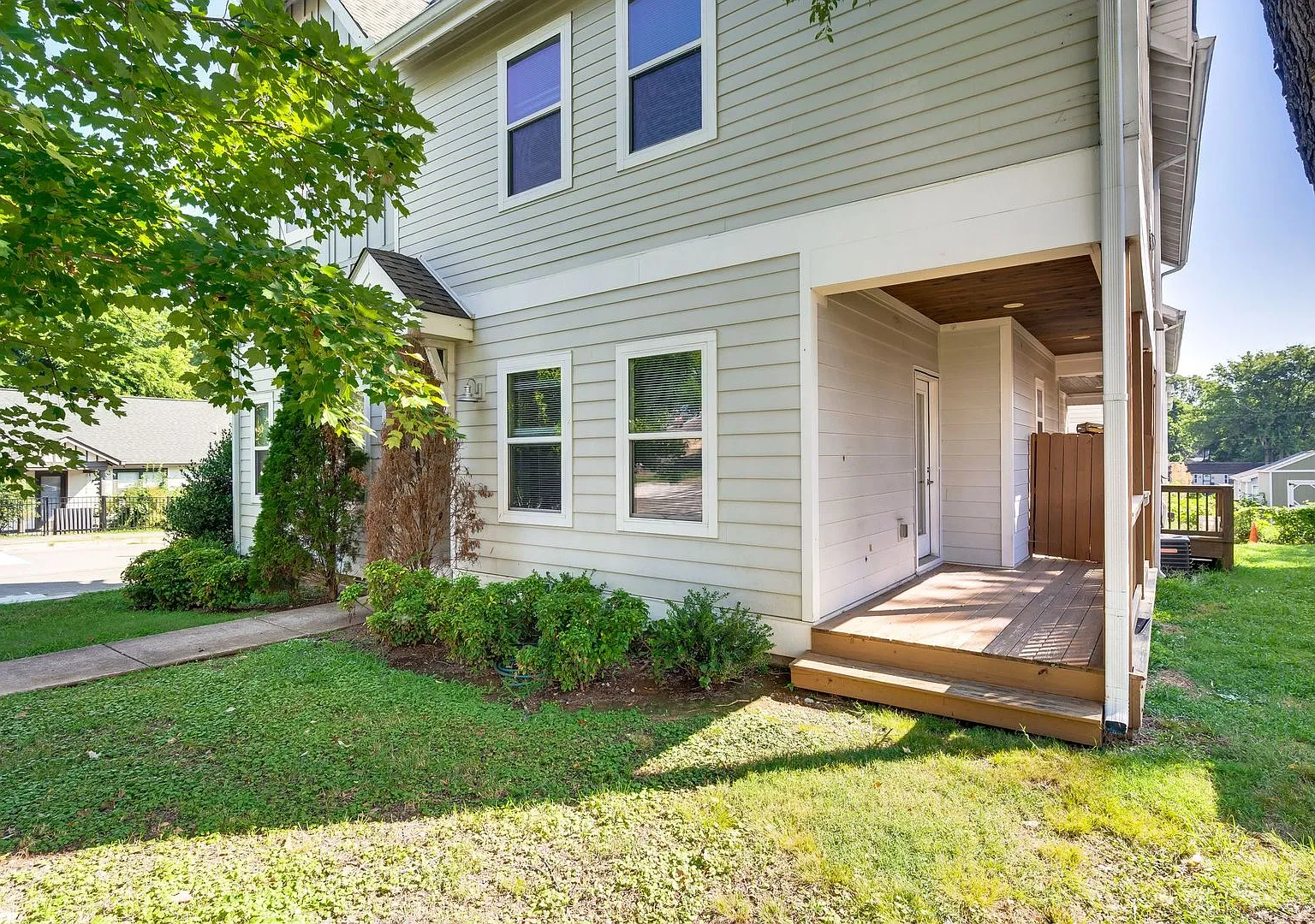 Beautiful 3-bedroom, 2.5-bath home in highly desirable East Nashville! — Photo 3