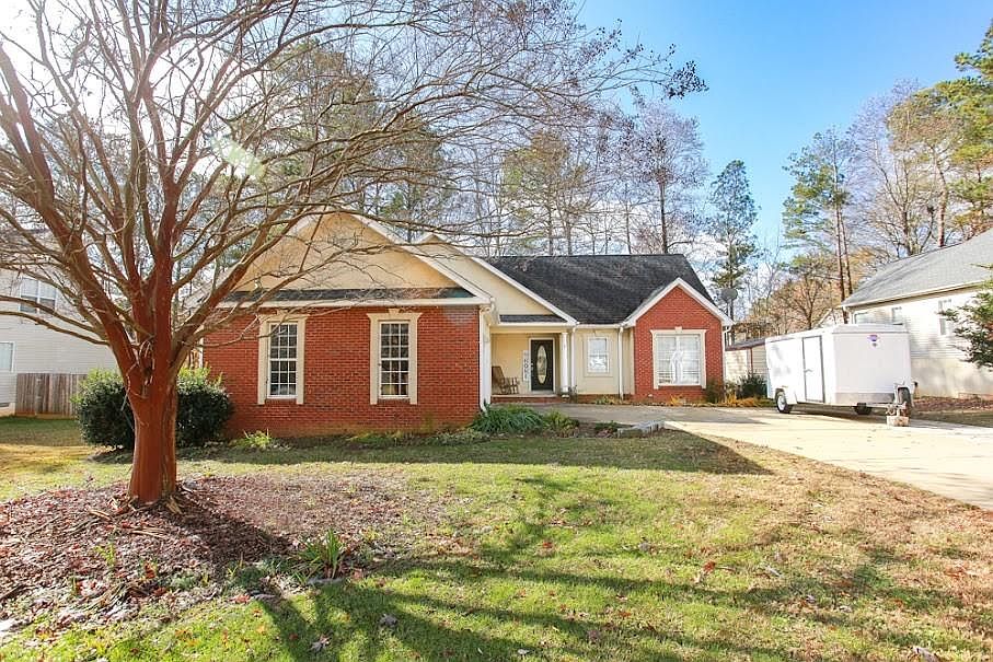 1st image of 705 Georgia Ave S