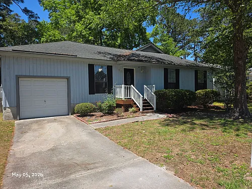 127 Stockbridge Dr Photo 1