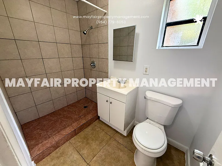 1329 NW 7th Ave — Photo 21