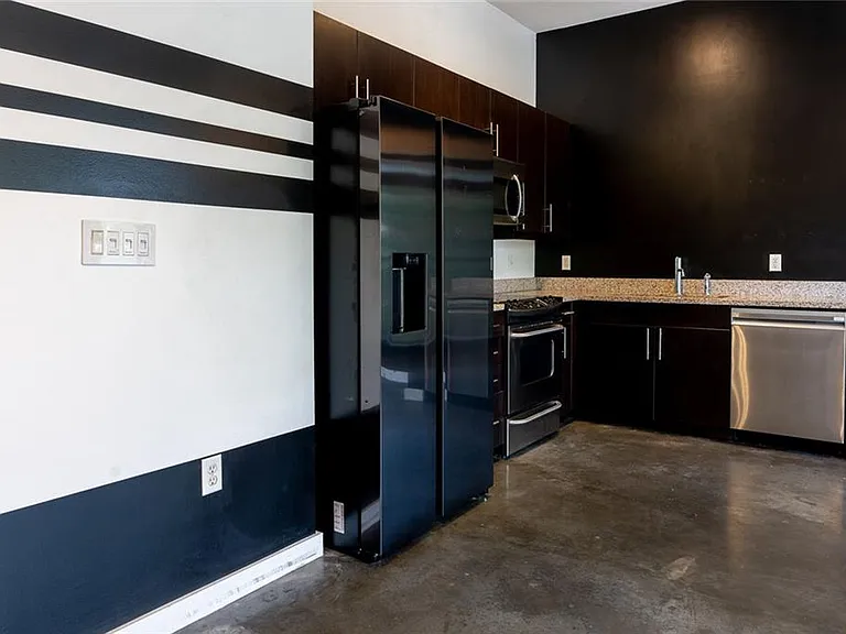 333 Nelson St SW #201 — Photo 9