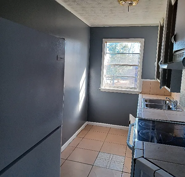 2401 S Linden St #3 — Photo 5