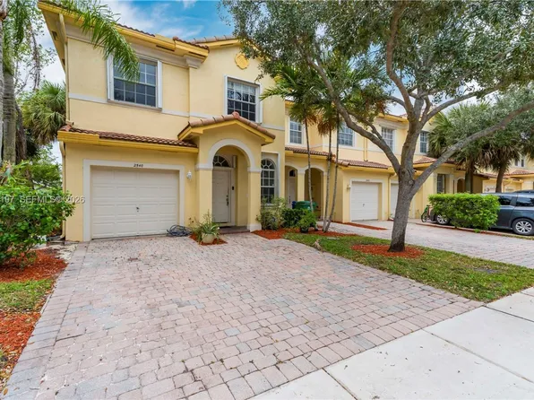 2540 SW 85th Ter #Townhouse 101, Hollywood, FL 33025
