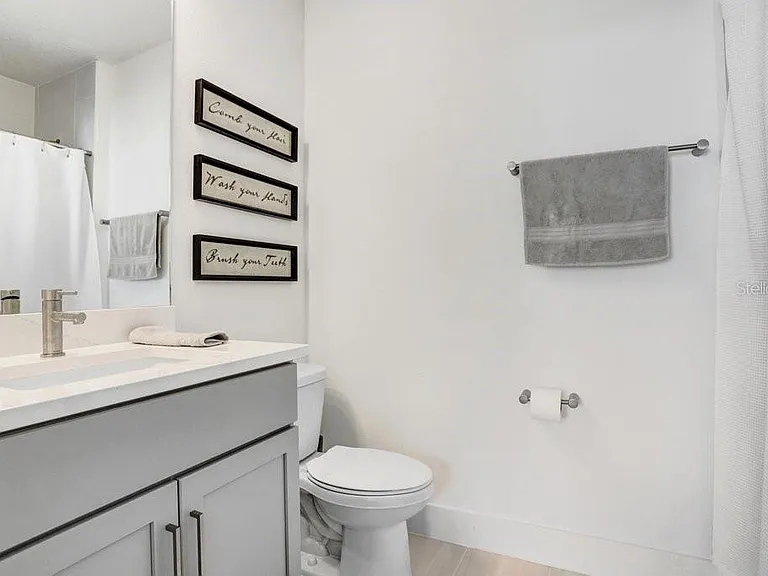 2506 W Cleveland St #20 — Photo 6