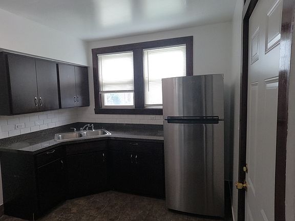 5th image of 1206 N Laramie Ave #2A