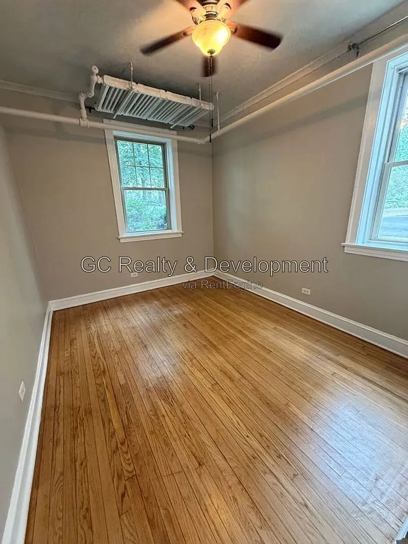 3 bed, 1.0 bath, 1100 sqft, $1,995 — Photo 4