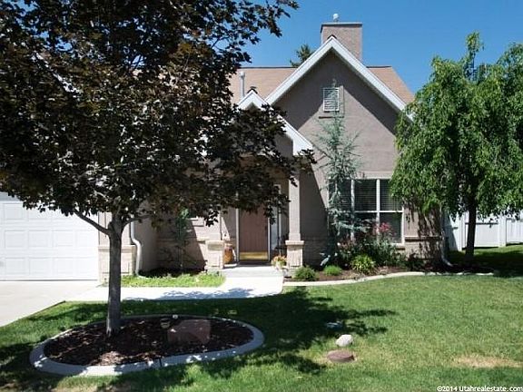 2nd image of 873 E Forest Farm Cir