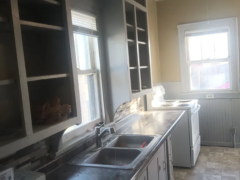 2853 Titus Ave — Photo 22