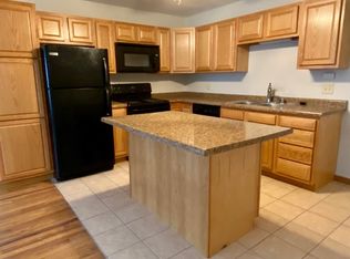 300 Owen Rd #4, Madison, WI 53716